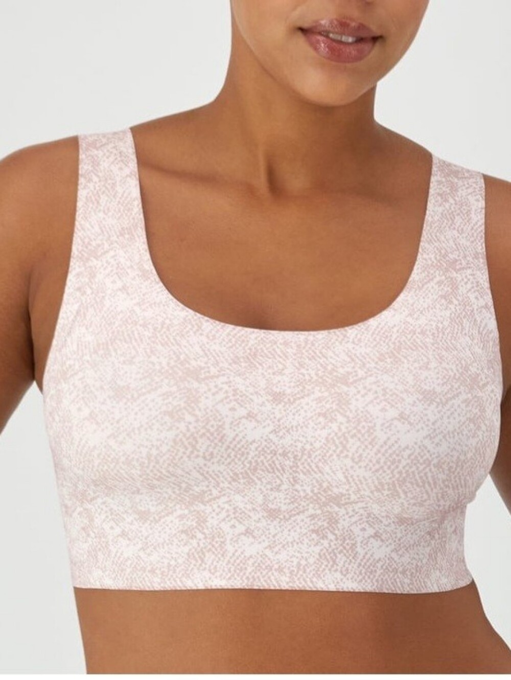 BALI🍄‍🟫 Comfort Revolution EasyLite Seamless Wirefree Bra SIZE M